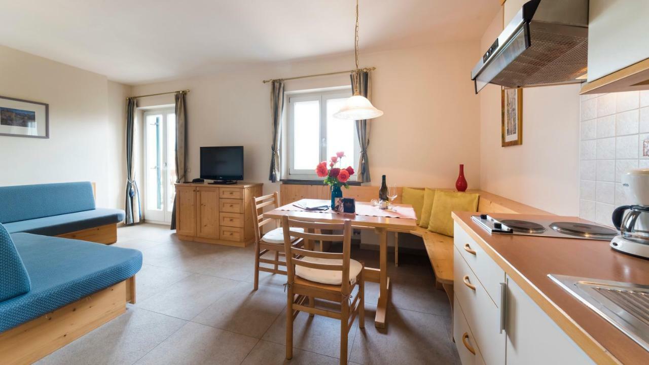 Hotel Weingut Klosterhof Caldaro Dış mekan fotoğraf
