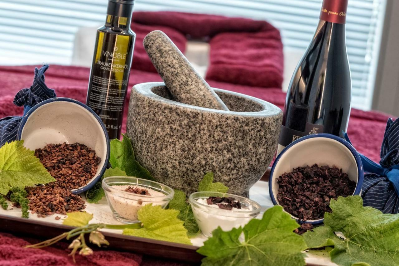 Hotel Weingut Klosterhof Caldaro Dış mekan fotoğraf